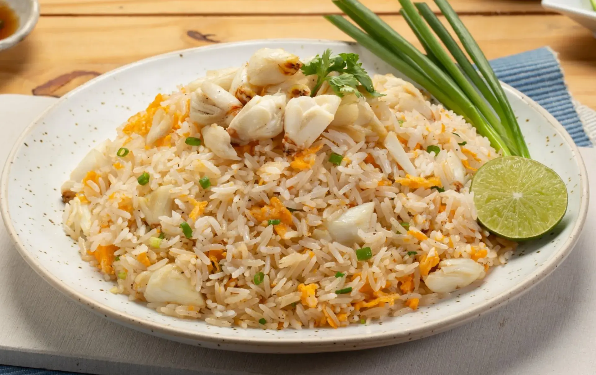 ข้าวผัดปูจานใหญ่