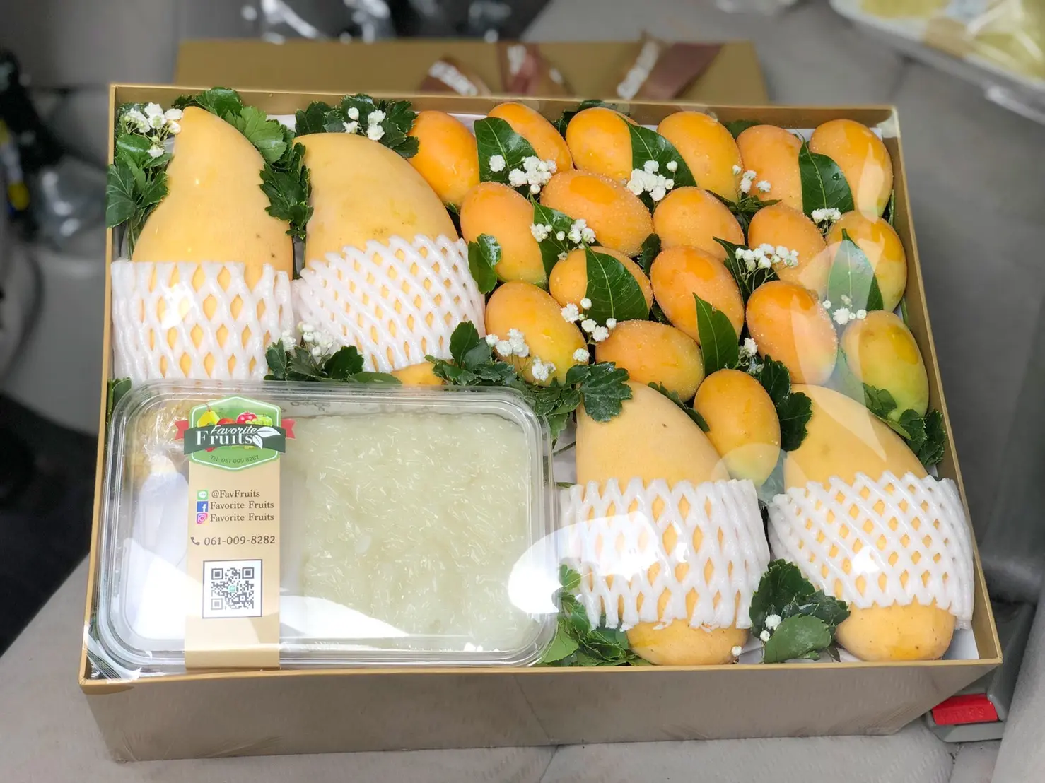 ข้าวเหนียวมะม่วงชุดใหญ่